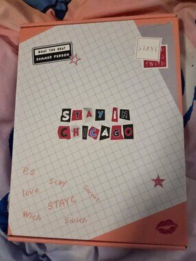 STAYC 1st Photobook (Stay In Chicago)